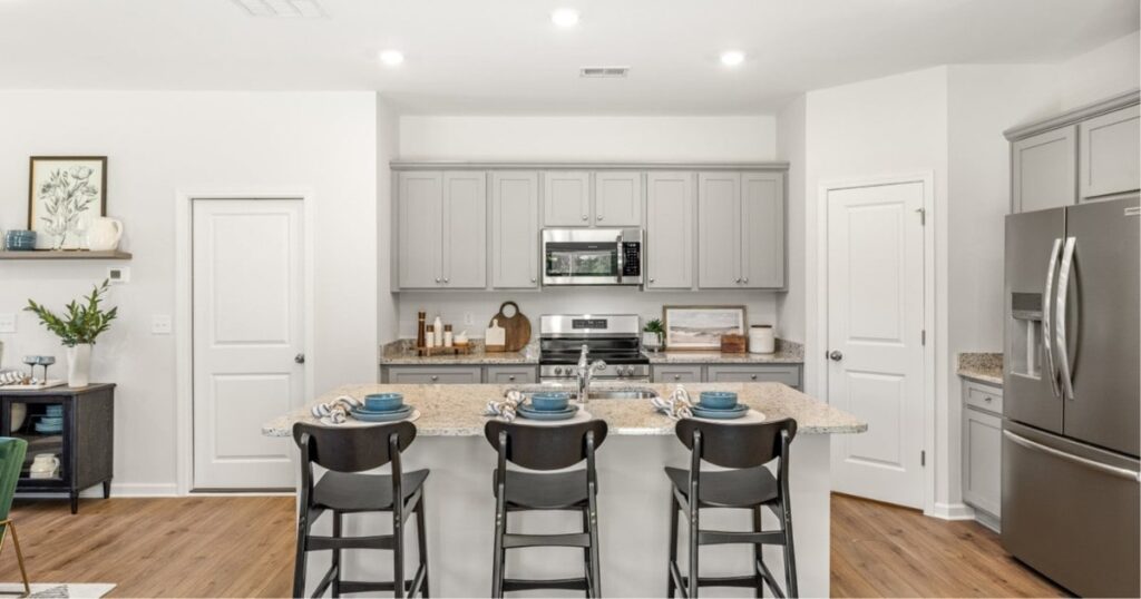 Flat Pack vs. the Best Professional Cabinet Manufacturers