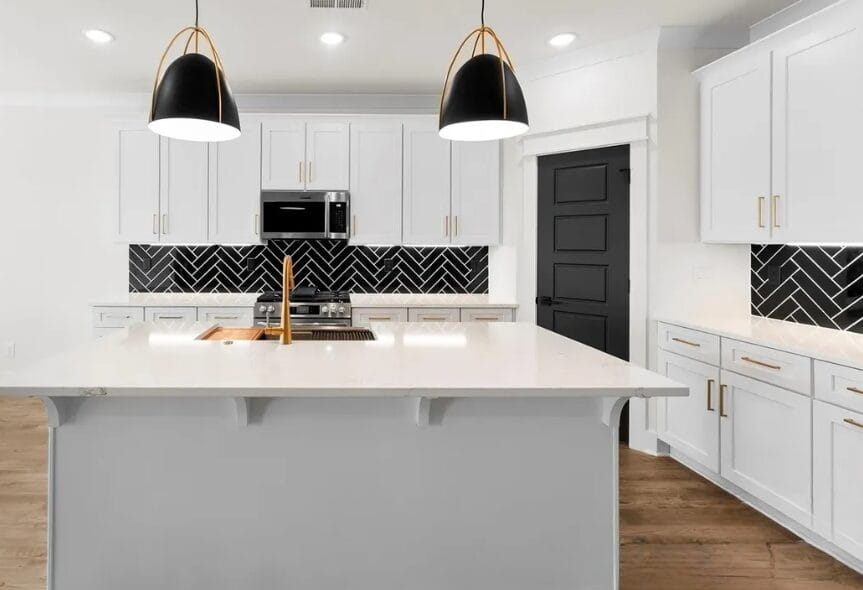 Regional Cabinet Builders vs Big Box Cabinets What Homeowners and Builders Need to Know