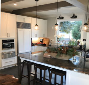 Quality Kitchen Cabinets What to Look for Before You Buy (White Curahee Kitchen)